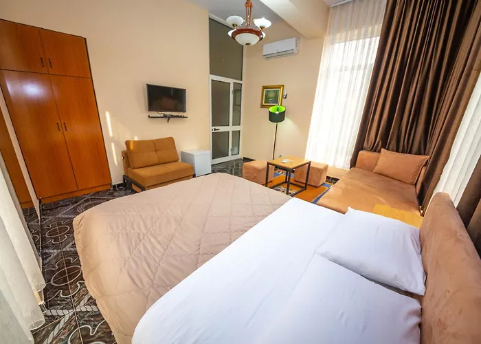 Hotel Pik Loti