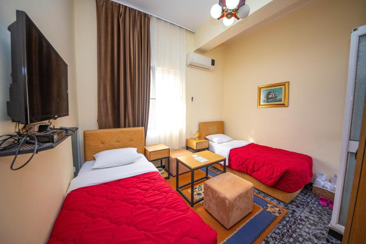 Hotell Pik Loti Tiranë
