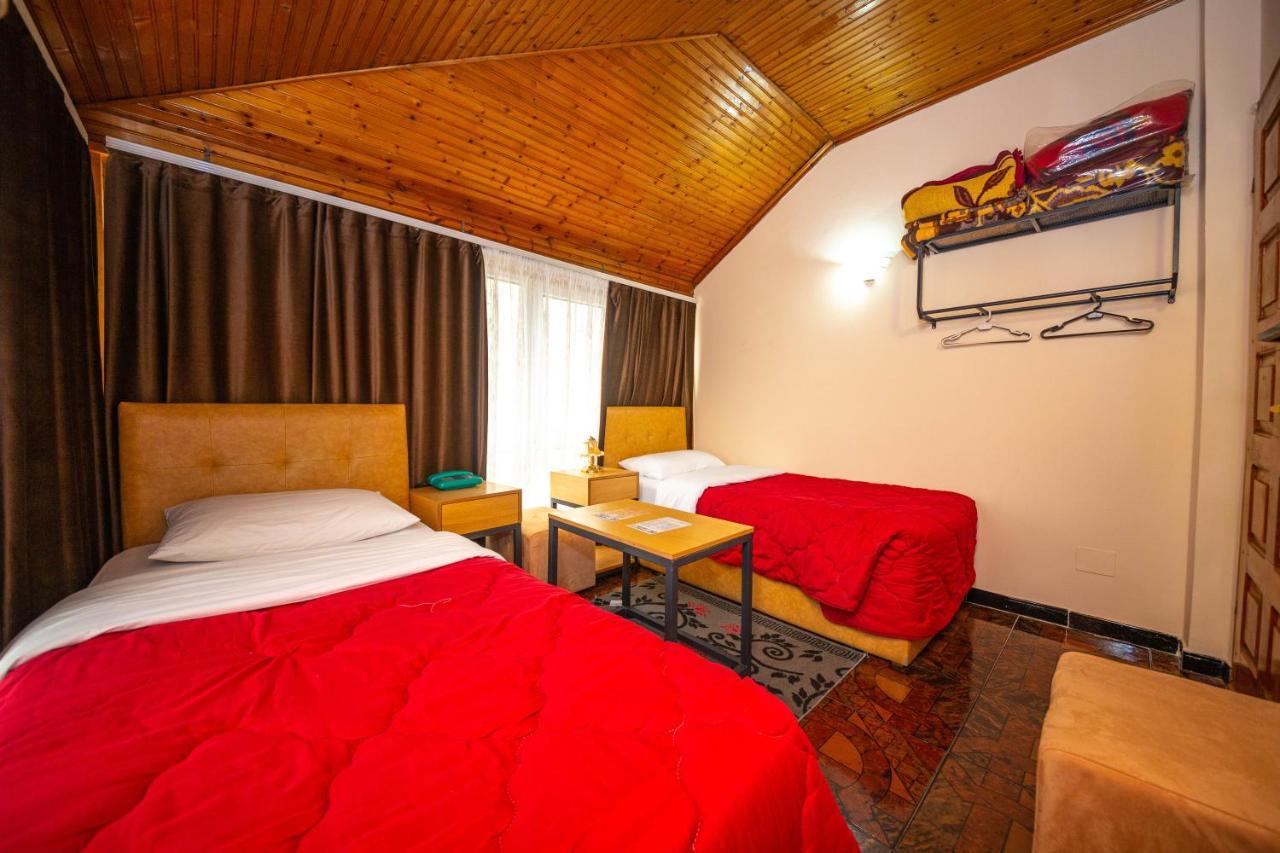 Pik Loti Hotel