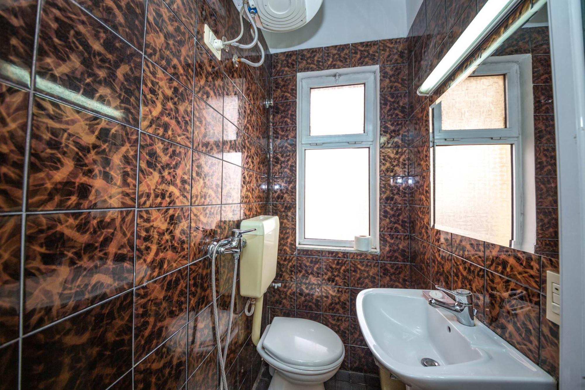 Pik Loti Hotel Tirana